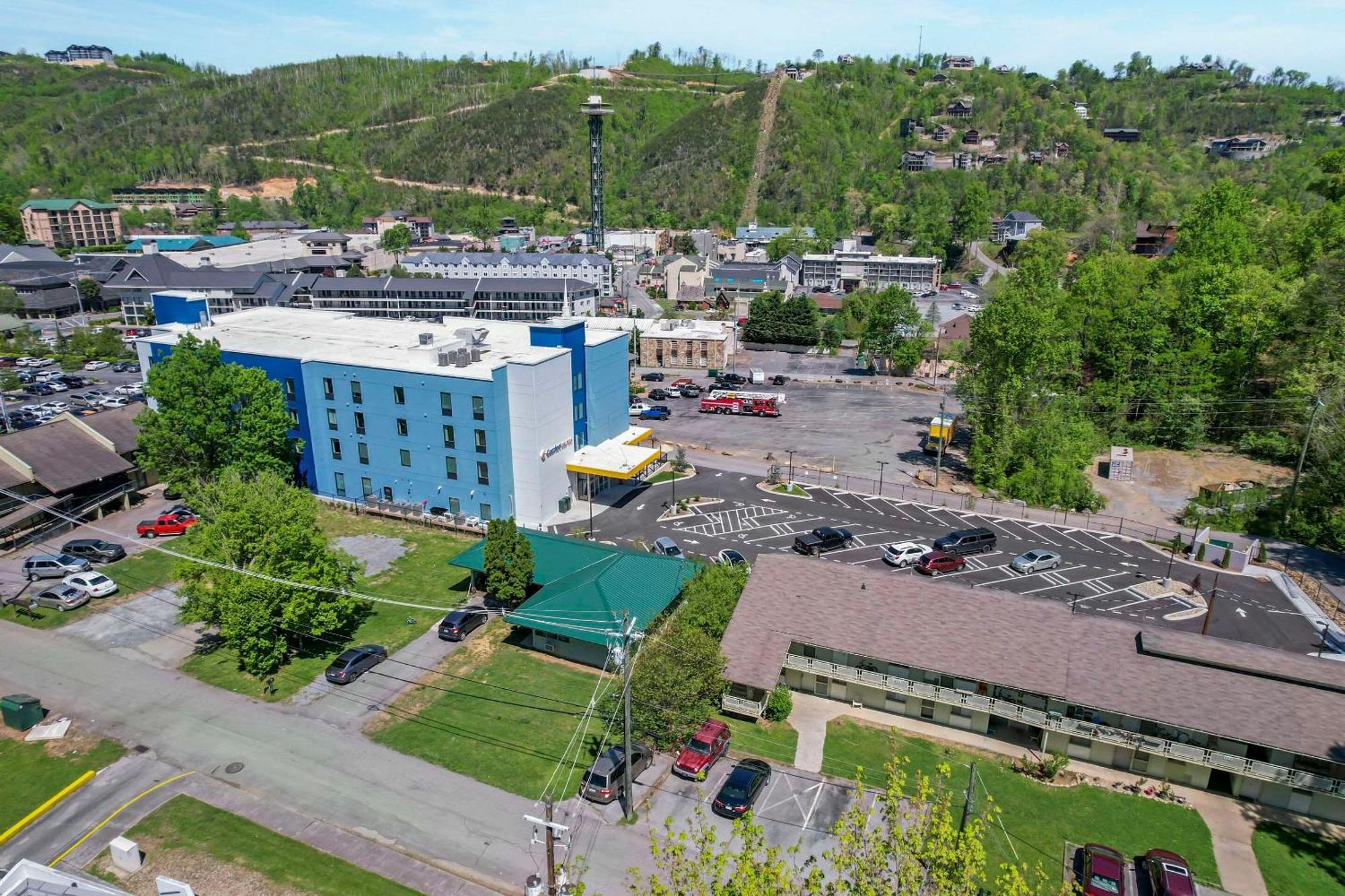 Comfort Suites Gatlinburg Downtown-Convention Center Exteriör bild